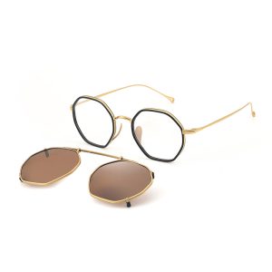 Achetez des lunettes de soleil polarisées en titane tendance, fournisseur KMN7311